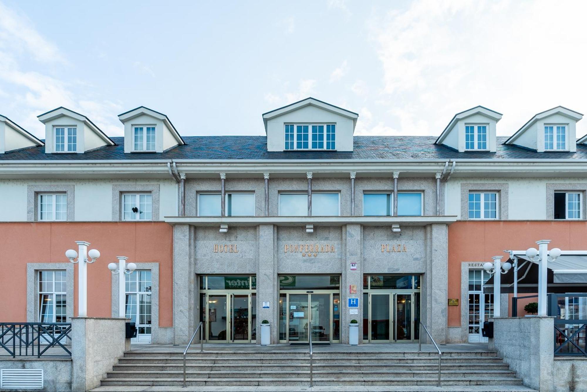 Ponferrada Plaza Ξενοδοχείο Εξωτερικό φωτογραφία